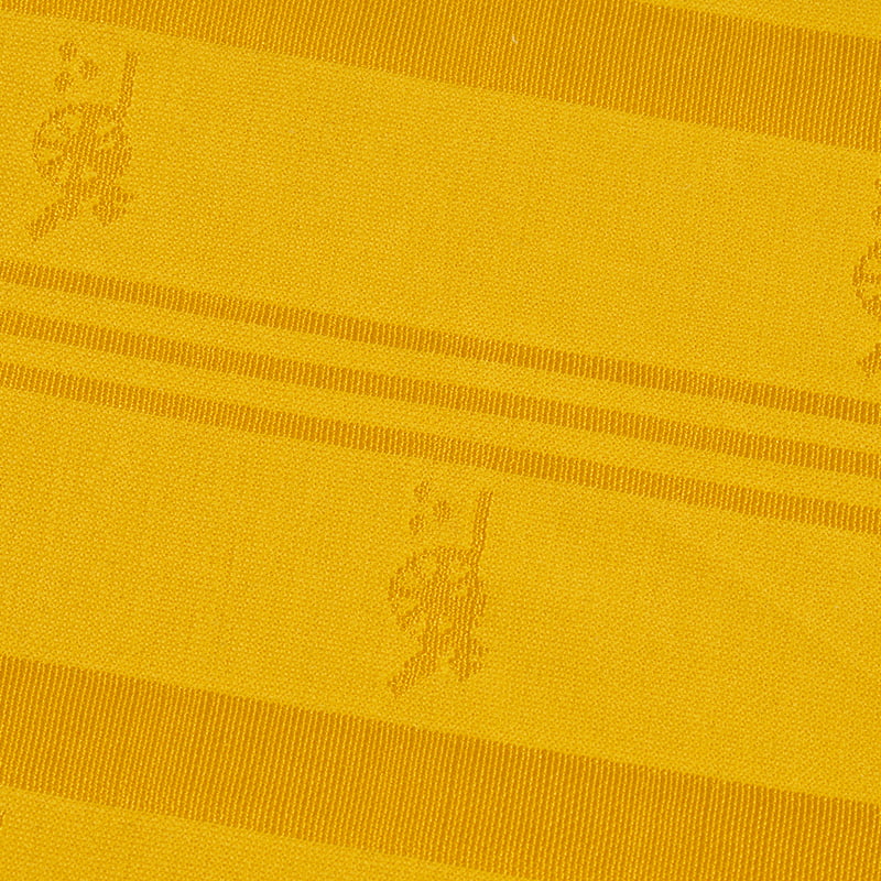 Tre fine og et groft dobbeltsidet jacquardstof